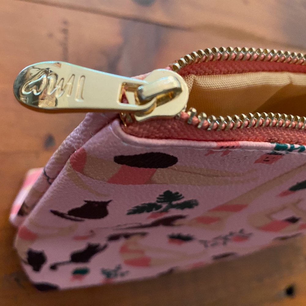 IMOSHION COSMETIC MAKEUP BAG NWT PINK WITH YOGA POSES, CACTUS & CATS - NWOT - Picture 4 of 5
